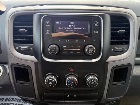 Used 2013 RAM 1500 Express RWD image 20