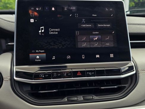 Used 2024 Jeep Compass Limited image 34