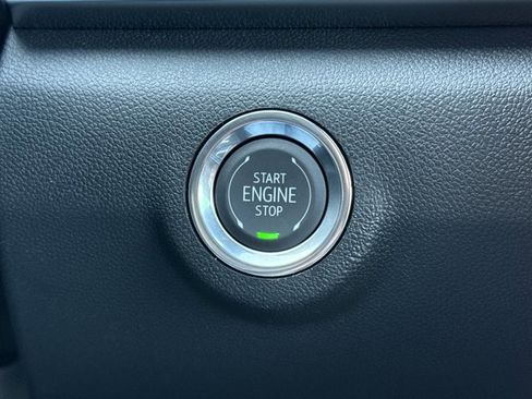 New 2026 GMC Terrain Elevation w/ Elevation Premium Package AWD/4WD image 23