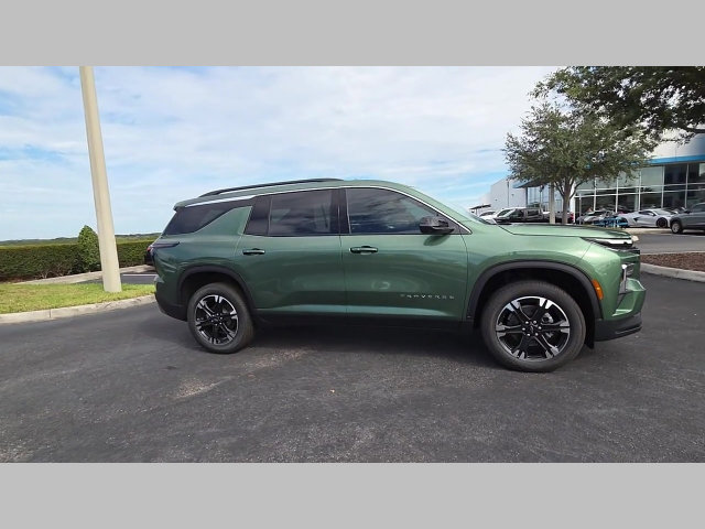 New 2027 Chevrolet Traverse LT w/ Sun and Wheel Package FWD image 19