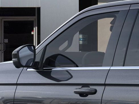 New 2025 Ford Expedition Active image 20