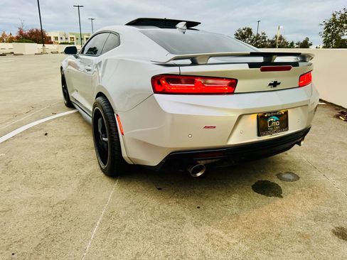 Used 2016 Chevrolet Camaro SS image 20