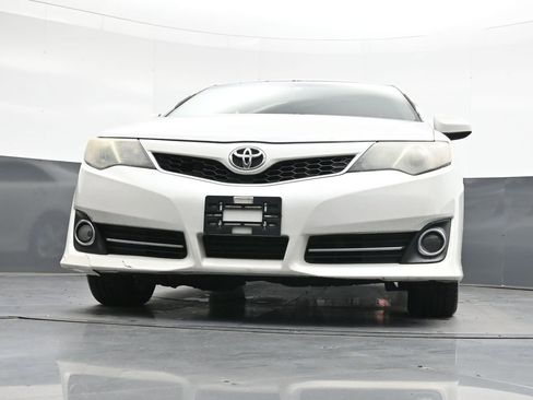 Used 2014 Toyota Camry SE FWD image 46