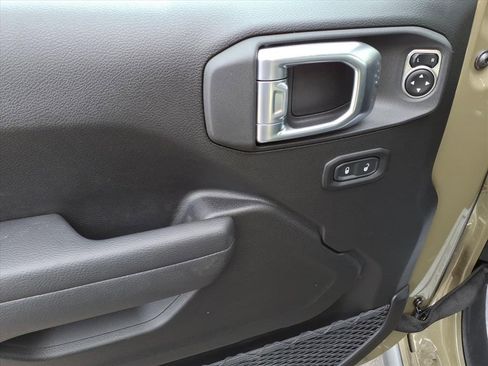 New 2026 Jeep Gladiator Sport image 12