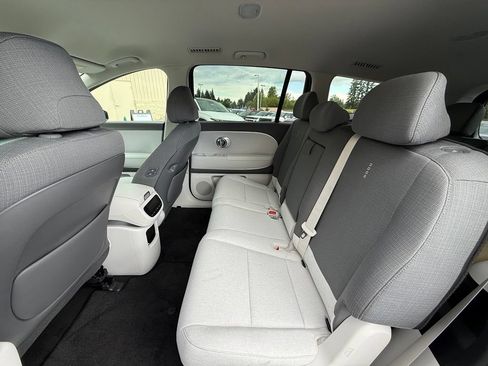 Certified 2026 Hyundai Ioniq 9 SE AWD/4WD image 7