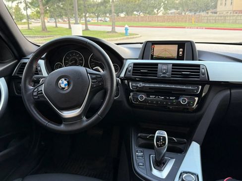 Used 2017 BMW 330i Sedan RWD image 14