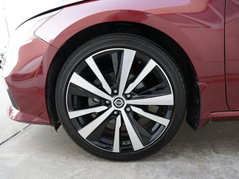 Used 2019 Nissan Altima 2.5 SR FWD image 23
