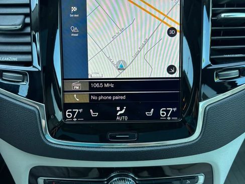 Used 2016 Volvo XC90 T6 Momentum w/ Momentum Plus Package AWD/4WD image 11