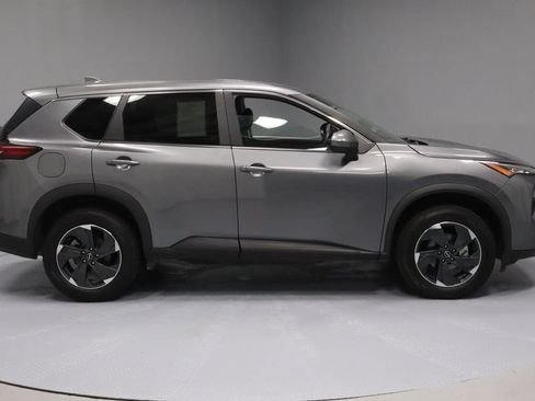 Certified 2024 Nissan Rogue SV AWD/4WD image 11