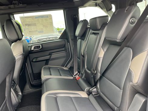 New 2026 Ford Bronco Outer Banks AWD/4WD image 25