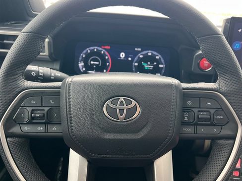 Used 2026 Toyota Tacoma TRD Off-Road w/ TRD Off Road Premium Package AWD/4WD image 22