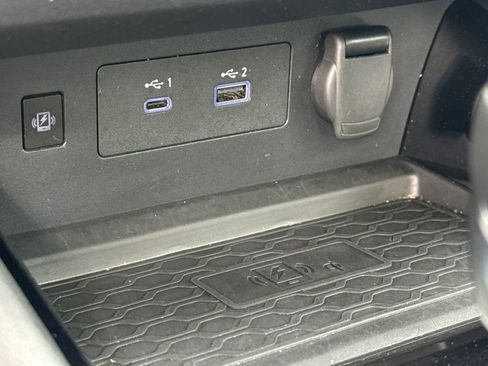 Used 2024 Nissan Altima 2.5 SV w/ SV Premium Package image 27