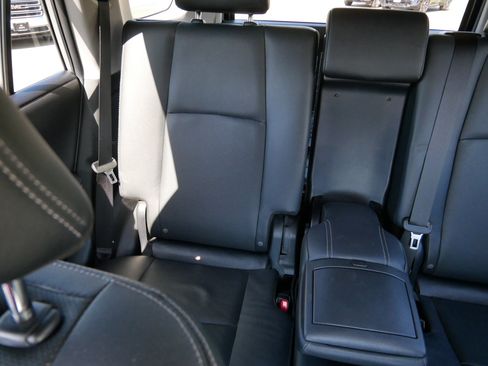 Used 2022 Toyota 4Runner Limited AWD/4WD image 10