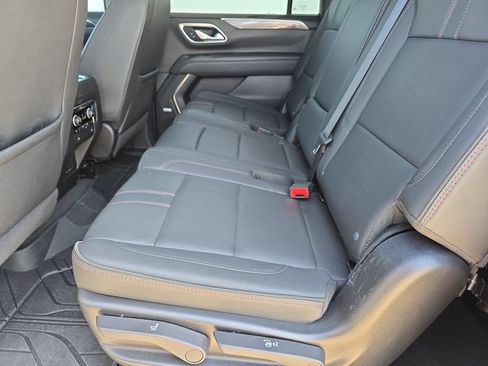 Used 2024 Chevrolet Suburban RST w/ Sport Performance Package AWD/4WD image 15