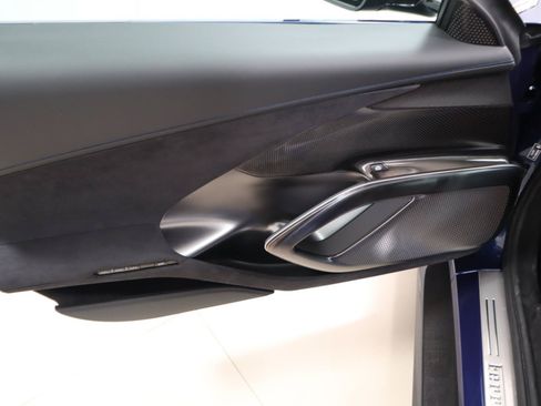 Used 2025 Ferrari 12Cilindri RWD image 18