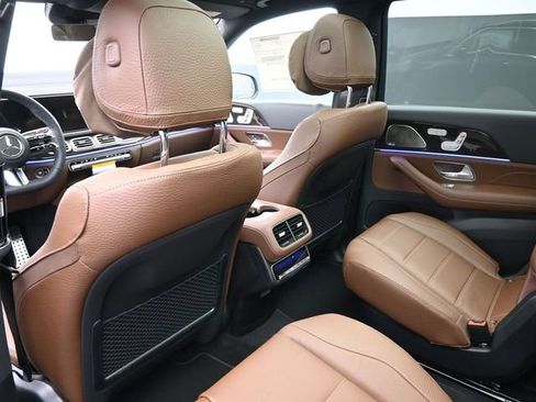 New 2026 Mercedes-Benz GLS 450 4MATIC image 23