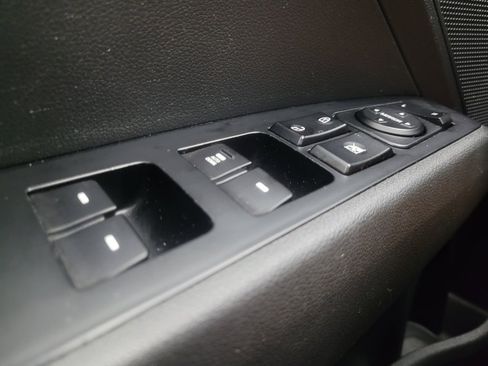 Used 2019 Hyundai Elantra SE w/ Cargo Package FWD image 27