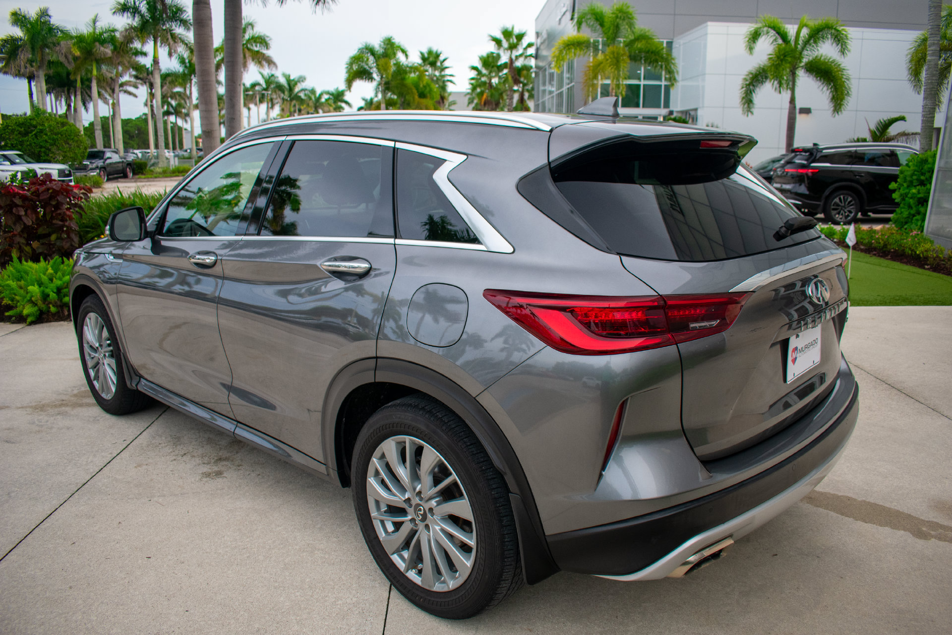 Used 2023 INFINITI QX50 Luxe FWD image 4