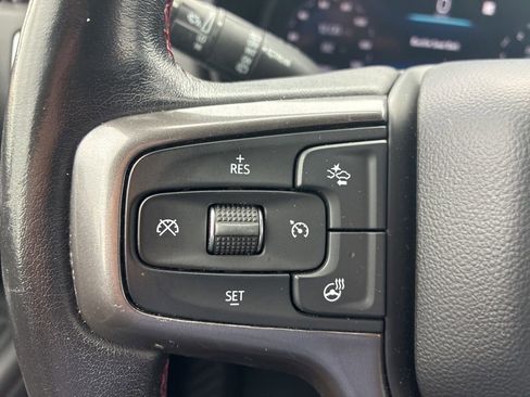 Used 2022 Chevrolet Suburban RST w/ Sport Performance Package AWD/4WD image 13