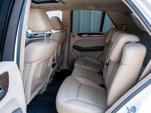 Used 2015 Mercedes-Benz ML 350 4MATIC image 30