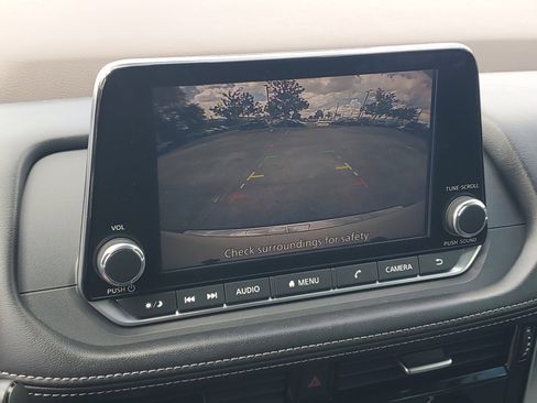 Certified 2022 Nissan Rogue SV image 21