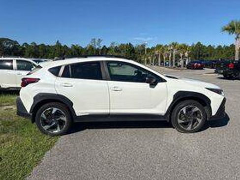 Used 2024 Subaru Crosstrek 2.5i Limited AWD/4WD image 3
