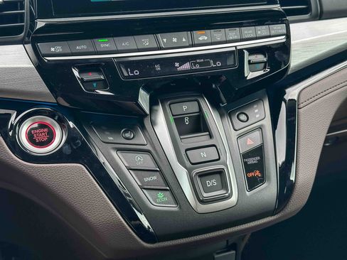 New 2026 Honda Odyssey Touring image 28