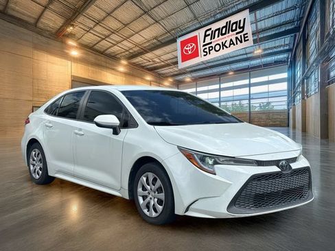 Certified 2021 Toyota Corolla LE FWD image 3