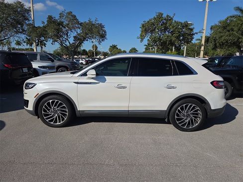 Used 2019 Lincoln Nautilus Reserve image 9