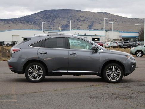 Used 2015 Lexus RX 450h AWD image 4