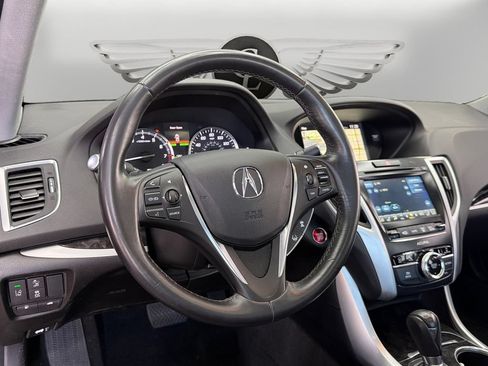 Used 2018 Acura TLX w/ Technology Package FWD image 12