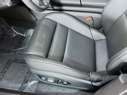 New 2025 Porsche Taycan 4S image 22