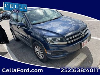 Used 2016 Volkswagen Tiguan S image 1