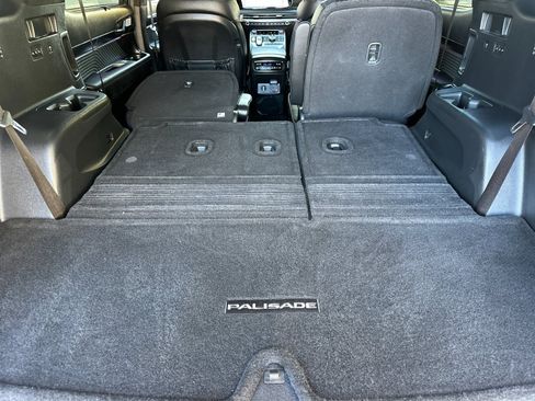Used 2024 Hyundai Palisade Calligraphy image 18