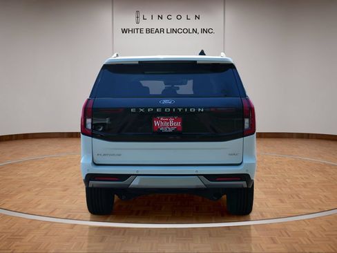 Used 2025 Ford Expedition Max Platinum w/ Platinum Ultimate Package AWD/4WD image 6