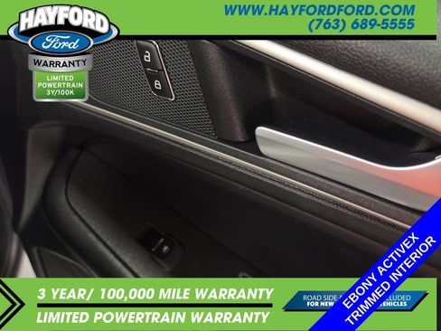 Used 2024 Ford Edge SEL AWD/4WD image 17