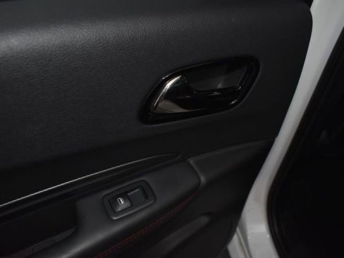 Used 2023 Dodge Durango GT image 32