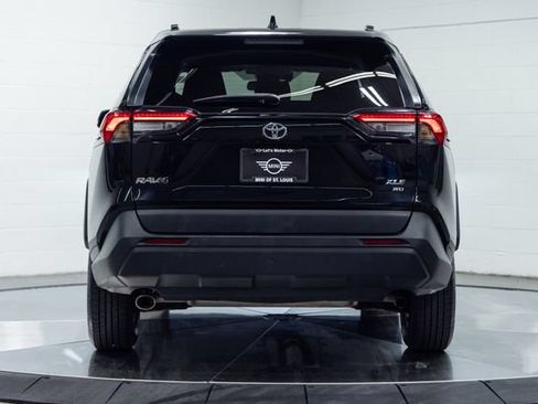 Used 2024 Toyota RAV4 XLE w/ Weather Package AWD/4WD image 7