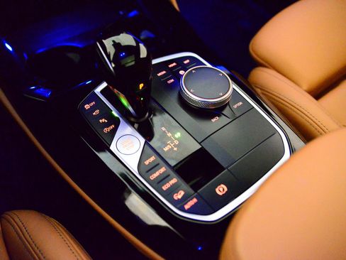 Used 2024 BMW X4 xDrive30i w/ Premium Package image 29