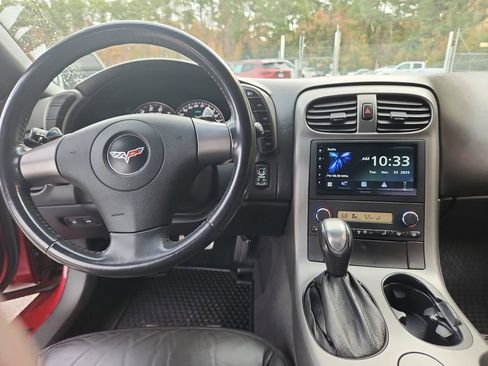 Used 2007 Chevrolet Corvette Coupe image 11