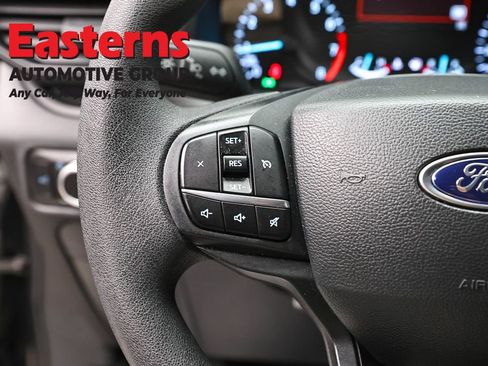 Used 2023 Ford Explorer 4WD image 14
