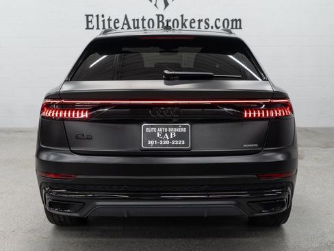 Used 2023 Audi Q8 Premium Plus w/ Premium Plus Package AWD/4WD image 4