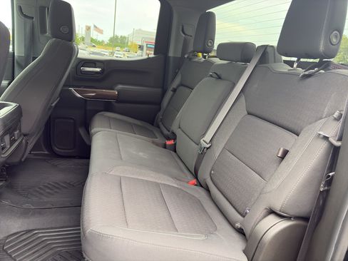 Used 2022 Chevrolet Silverado 1500 LT Trail Boss w/ Safety Package AWD/4WD image 16
