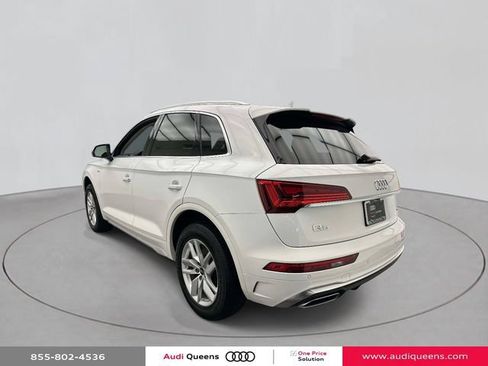 Certified 2023 Audi Q5 2.0T Premium w/ Convenience Package AWD/4WD image 2