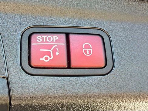 Used 2024 Mercedes-Benz GLE 450 4MATIC image 13