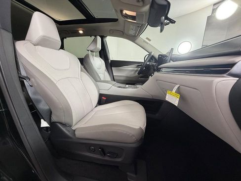 New 2026 INFINITI QX60 Luxe w/ Cargo Package image 12