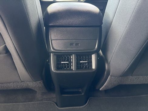 Used 2025 Chevrolet Equinox LT AWD/4WD image 14