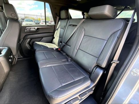 Used 2025 Chevrolet Tahoe LT image 31