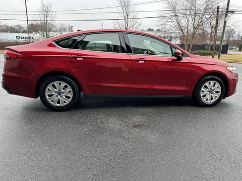 Used 2020 Ford Fusion S image 6