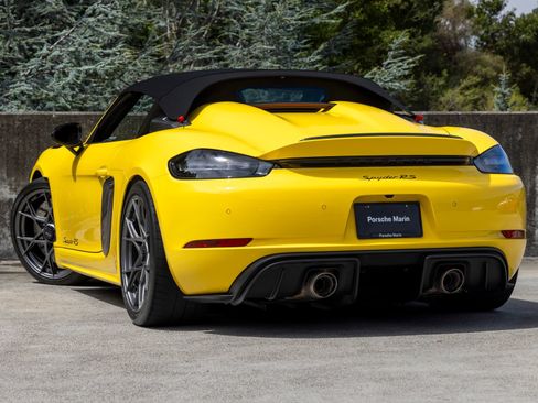 Certified 2025 Porsche 718 Boxster Spyder RS RWD image 3